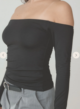Solid Off the Shoulder Braless Long-Sleeve
