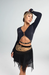 Amber Vine Design Long-Sleeved Top