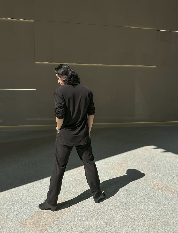 Black Loose Fit V Shirt
